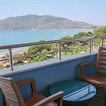 Hawaii Hotel 3*