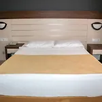 Hawaii Hotell 3*