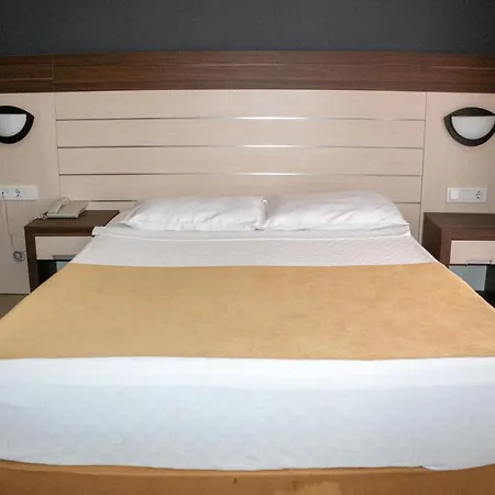Hawaii Otel 3*